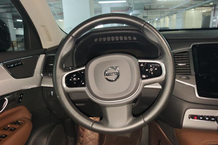 Used Volvo XC90 2020 T5 SmartDrive Luxury 7-Seater Steering Wheel