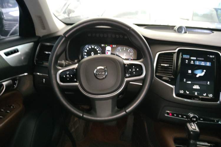 Used Volvo XC90 2020 T6 Zhiya Luxury 7-Seater Steering Wheel