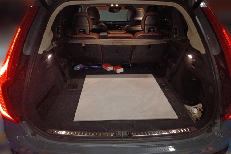 Used Volvo XC90 2020 T6 Zhiyi Luxury 7-Seater Trunk