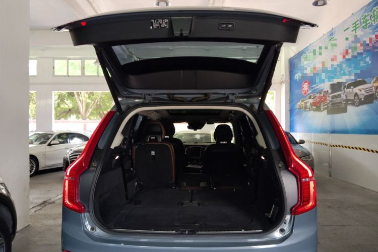 Used Volvo XC90 2020 T6 Zhiya Luxury 7-Seater Trunk