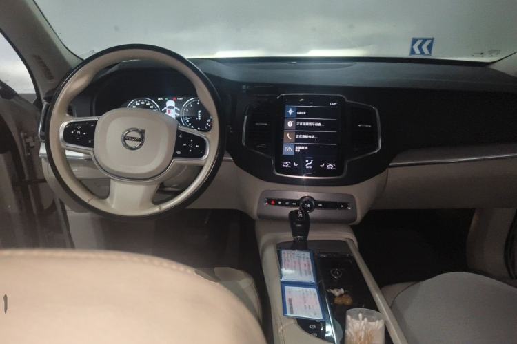 Used Volvo XC90 2020 T5 SmartDrive Luxury 7-Seater Center Console
