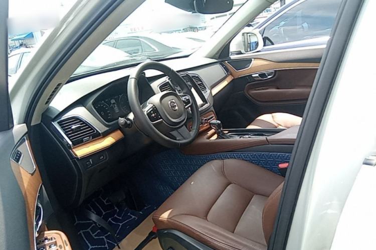 Used Volvo XC90 2020 T6 Zhiyi Luxury 7-Seater Driver Seat