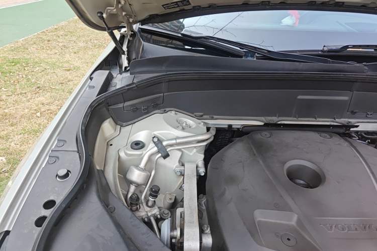Used Volvo XC90 2020 T6 Zhiya Luxury 7-Seater Engine Bay Right