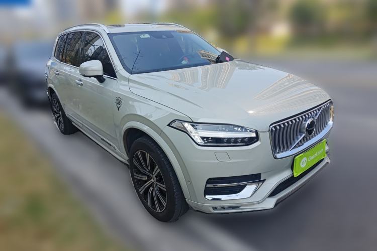 Used Volvo XC90 2020 T6 Zhiya Luxury 7-Seater Front Right 45 Deg