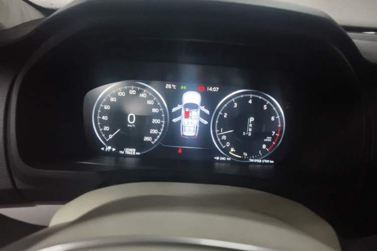 Used Volvo XC90 2020 T5 SmartDrive Luxury 7-Seater Instrument Cluster