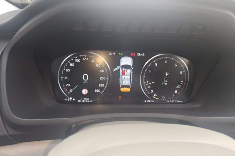 Used Volvo XC90 2020 T5 SmartDrive Luxury 7-Seater Instrument Cluster
