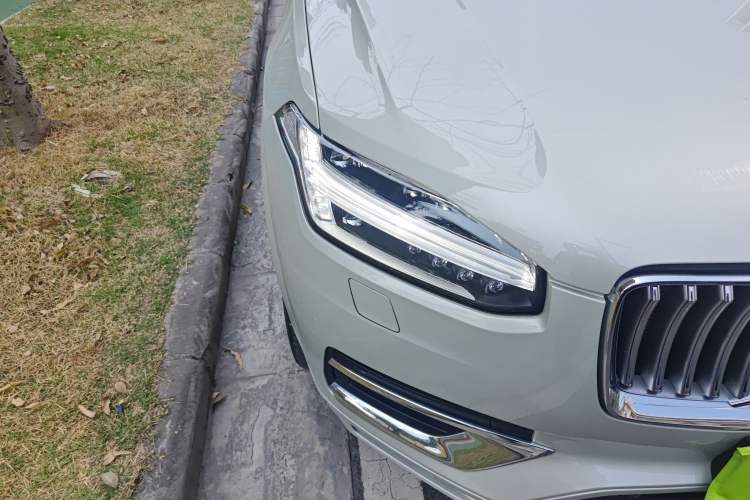 Used Volvo XC90 2020 T6 Zhiya Luxury 7-Seater Right Front Headlight