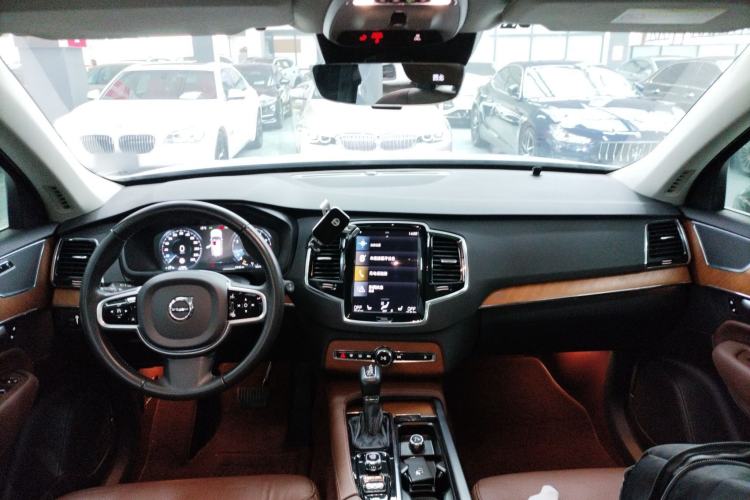 Used Volvo XC90 2020 Facelifted T6 Zhiyi Luxury 7-Seater Center Console