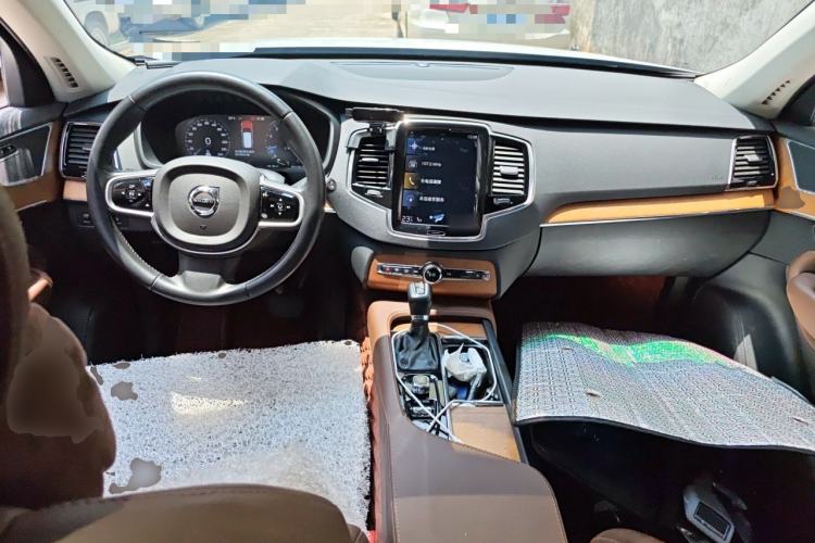 Used Volvo XC90 2020 T6 Zhiyi Luxury 7-Seater Center Console