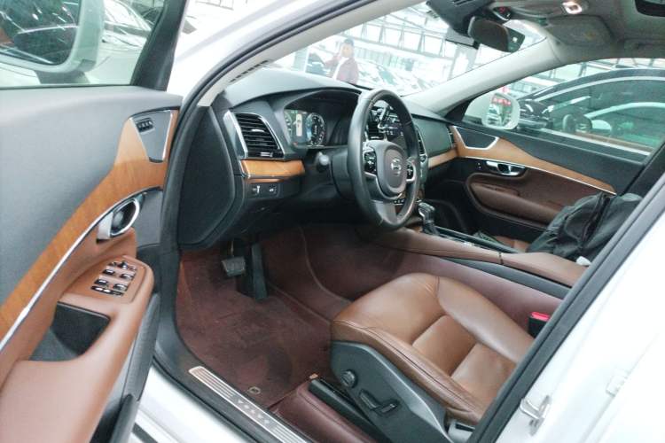 Used Volvo XC90 2020 Facelifted T6 Zhiyi Luxury 7-Seater Driver Seat