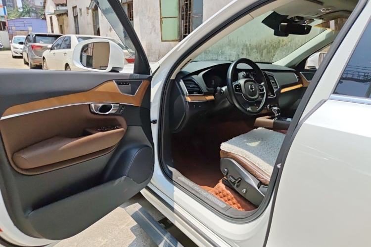 Used Volvo XC90 2020 T6 Zhiyi Luxury 7-Seater Driver Seat