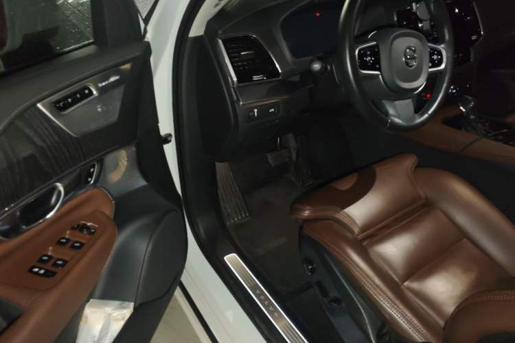 Used Volvo XC90 2020 T6 Zhiya Luxury 7-Seater Driver Seat