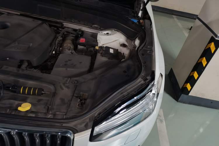 Used Volvo XC90 2020 T6 Zhiyi Luxury 7-Seater Engine Bay Left