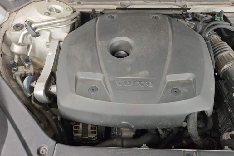 Used Volvo XC90 2020 T6 Zhiya Luxury 7-Seater Engine Bay Right
