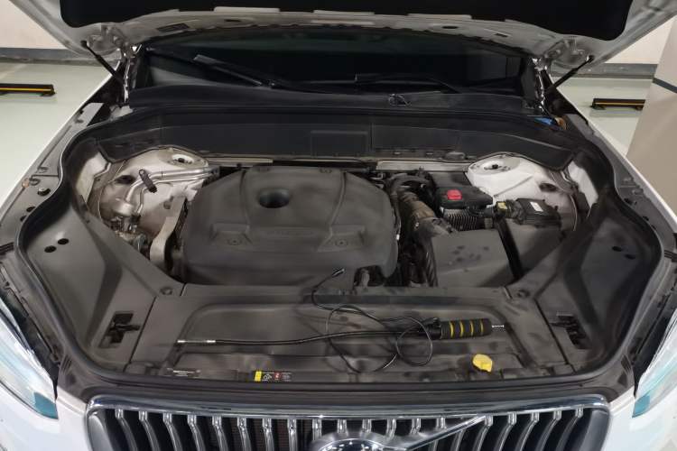 Used Volvo XC90 2020 T6 Zhiyi Luxury 7-Seater Engine Bay