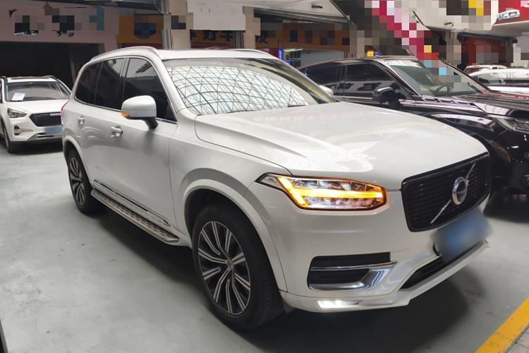 Used Volvo XC90 2020 T5 Smart Drive Luxury Edition 5 Seats Front Right 45 Deg