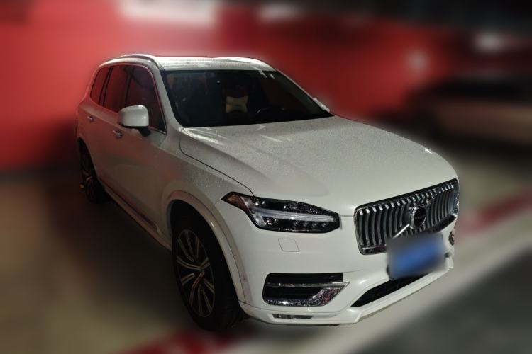 Used Volvo XC90 2020 T6 Zhiya Luxury 7-Seater Front Right 45 Deg