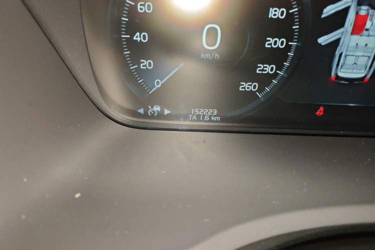 Used Volvo XC90 2020 T6 Zhiya Luxury 7-Seater Odometer Close Up