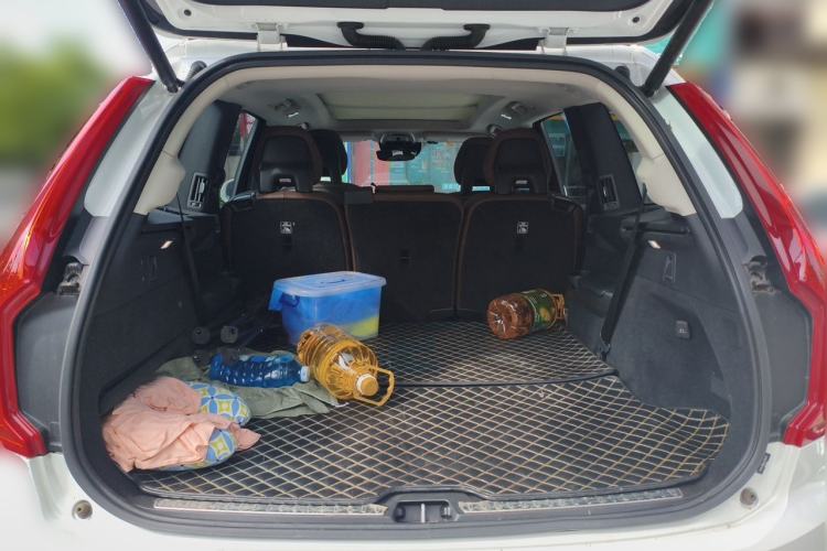 Used Volvo XC90 2020 T5 SmartDrive Luxury 7-Seater Trunk
