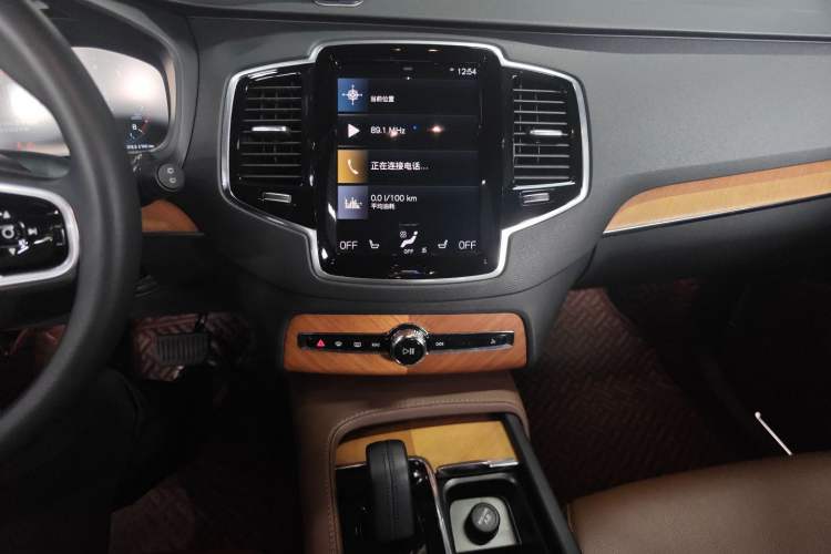 Used Volvo XC90 2021 B6 Zhiyi Luxury Edition 7-Seater Audio And AC Panel