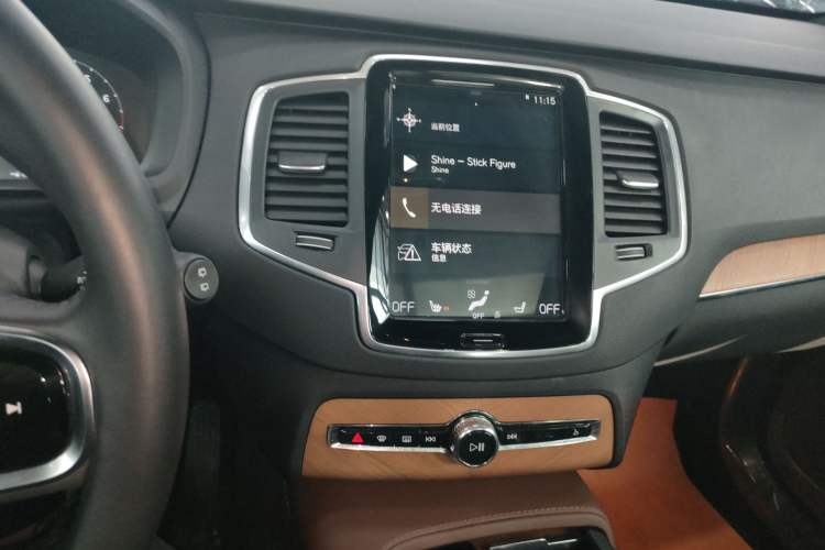 Used Volvo XC90 2021 B5 SmartDrive Luxury Edition 5-seater Audio And AC Panel