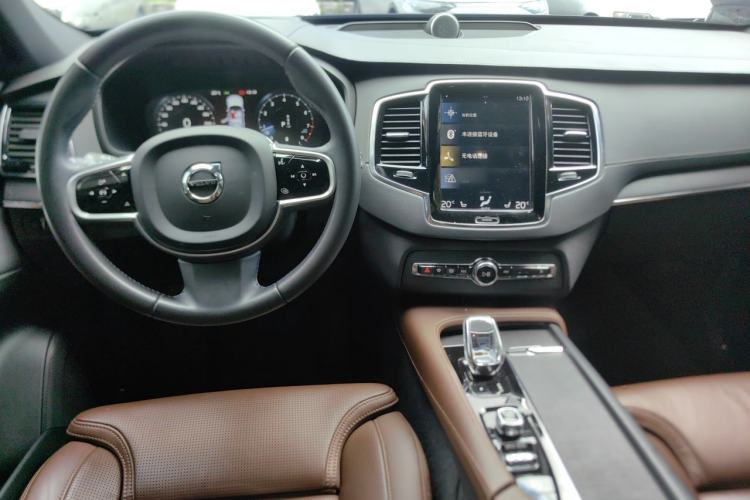 Used Volvo XC90 2021 B6 Luxury Smart Edition 7-Seater Center Console