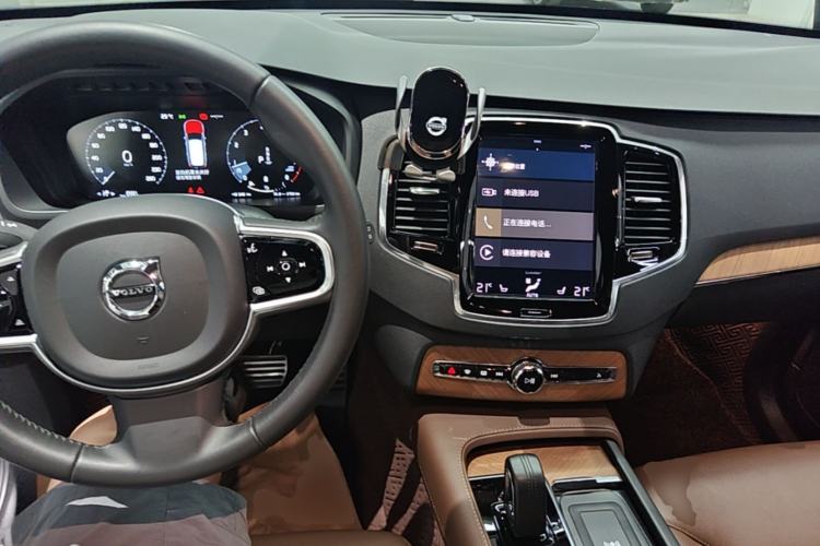Used Volvo XC90 2021 B6 Zhiyi Luxury Edition 7-Seater Center Console