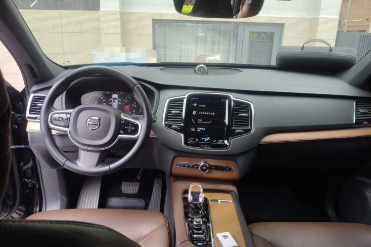 Used Volvo XC90 2021 B6 Zhiyi Luxury Edition 7-Seater Center Console