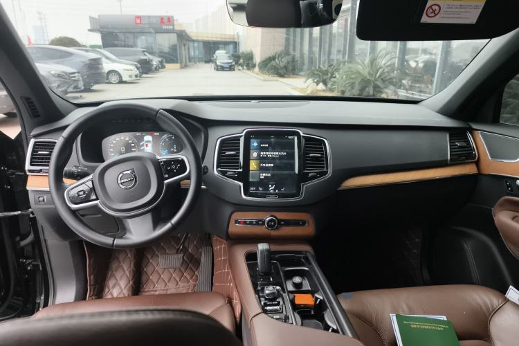 Used Volvo XC90 2021 B6 Zhiyi Luxury Edition 7-Seater Center Console