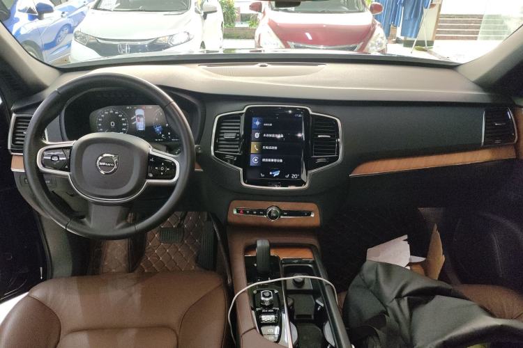 Used Volvo XC90 2021 B6 Zhiyi Luxury Edition 7-Seater Center Console