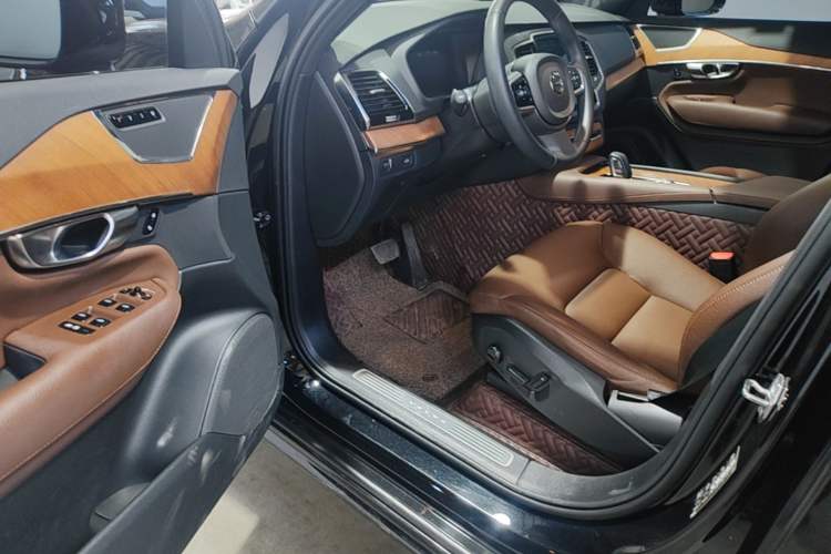 Used Volvo XC90 2021 B6 Zhiyi Luxury Edition 7-Seater Driver Seat