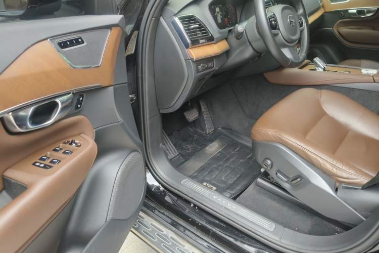 Used Volvo XC90 2021 B6 Zhiyi Luxury Edition 7-Seater Driver Seat
