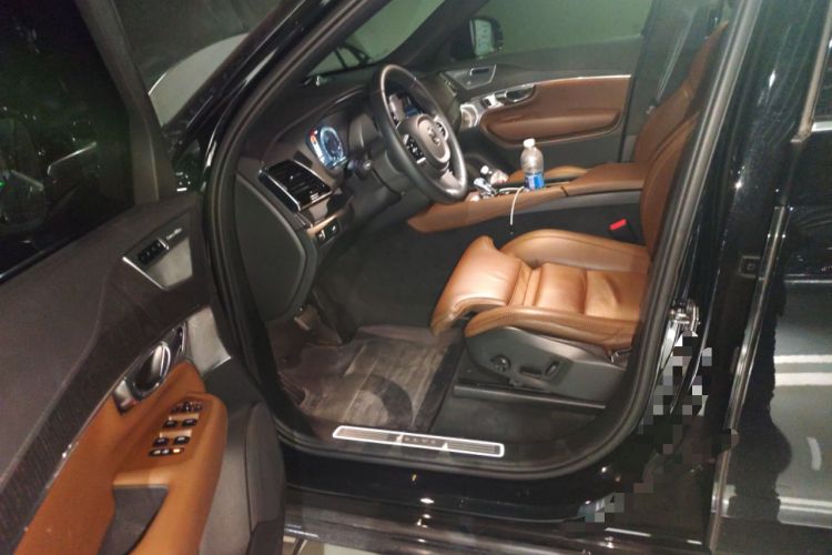 Used Volvo XC90 2021 B6 Luxury Smart Edition 7-Seater Driver Seat