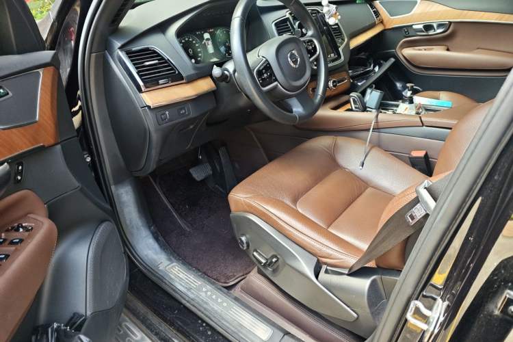 Used Volvo XC90 2021 B6 Zhiyi Luxury Edition 7-Seater Driver Seat