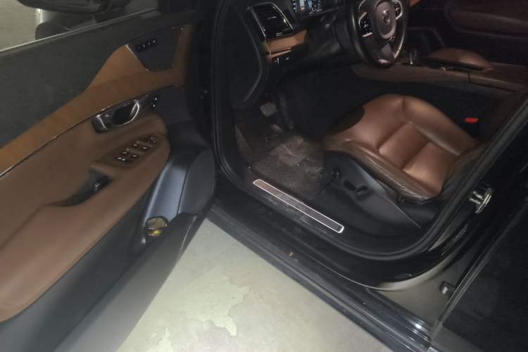 Used Volvo XC90 2021 B6 Zhiyi Luxury Edition 7-Seater Driver Seat