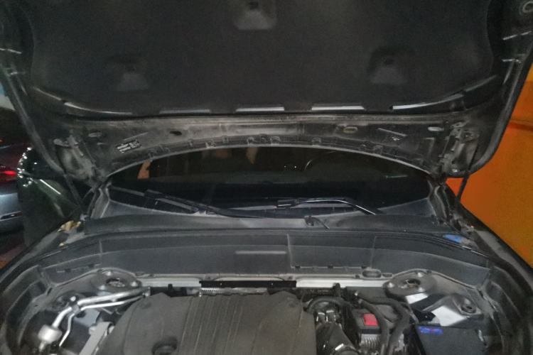 Used Volvo XC90 2021 B5 SmartDrive Luxury Edition 5-seater Engine Bay