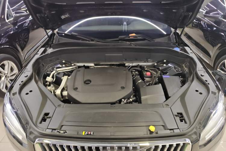 Used Volvo XC90 2021 B6 Zhiyi Luxury Edition 7-Seater Engine Bay