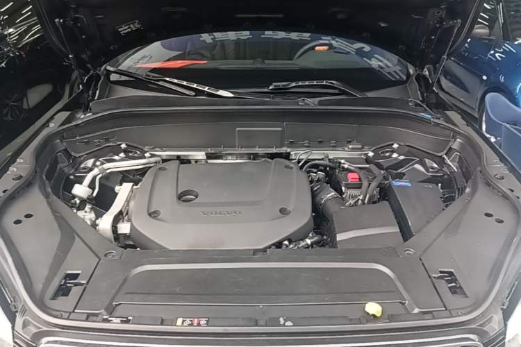 Used Volvo XC90 2021 B6 Zhiyi Luxury Edition 7-Seater Engine Bay