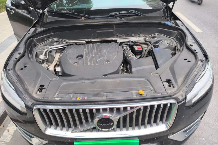 Used Volvo XC90 2021 B5 SmartDrive Luxury Edition 7 Seats Engine Bay