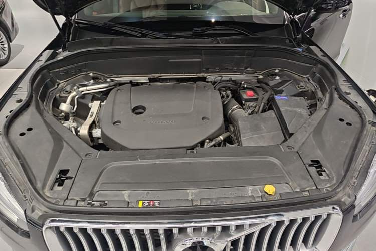 Used Volvo XC90 2021 B6 Zhiyi Luxury Edition 7-Seater Engine Bay