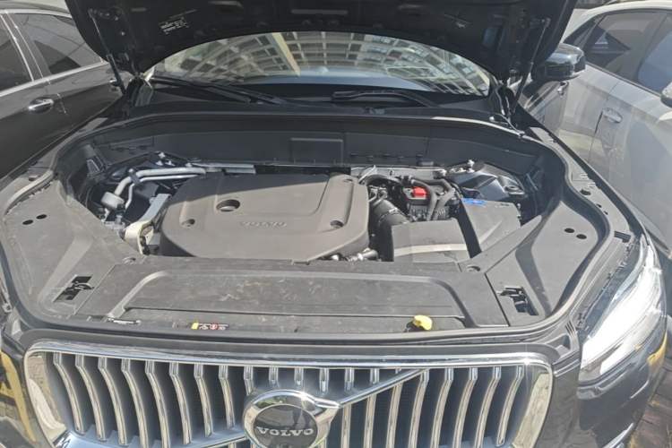 Used Volvo XC90 2021 B6 Luxury Smart Edition 7-Seater Engine Bay