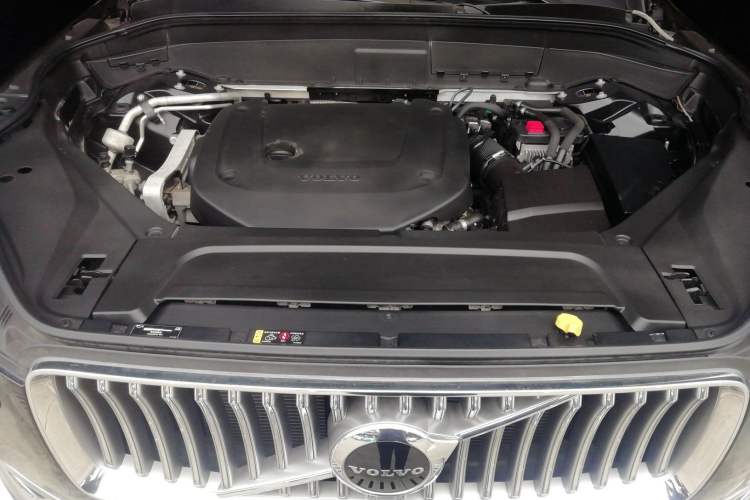 Used Volvo XC90 2021 B6 Zhiyi Luxury Edition 7-Seater Engine Bay