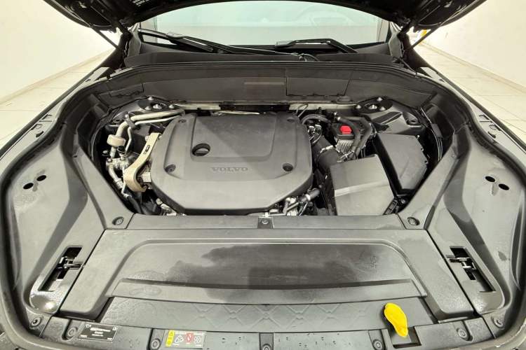 Used Volvo XC90 2021 B6 Luxury Smart Edition 7-Seater Engine Bay
