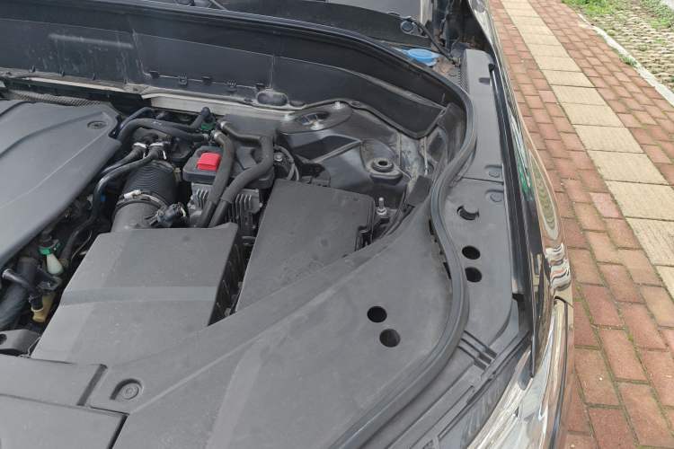 Used Volvo XC90 2021 B5 SmartDrive Luxury Edition 5-seater Engine Bay Left