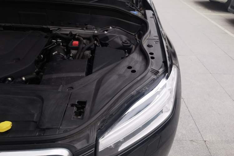 Used Volvo XC90 2021 B6 Zhiyi Luxury Edition 7-Seater Engine Bay Left