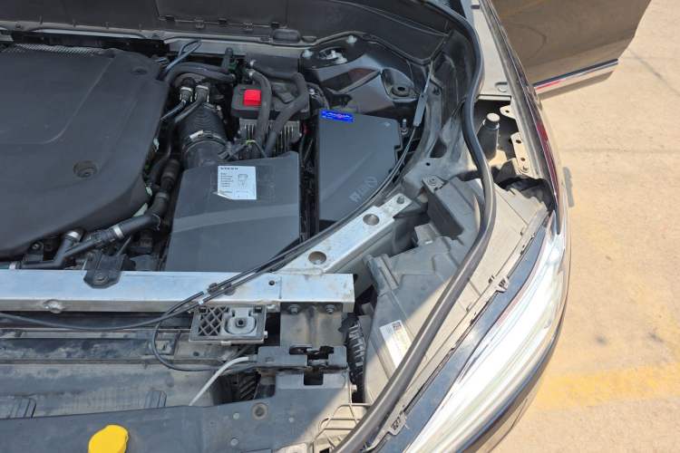 Used Volvo XC90 2021 B6 Luxury Smart Edition 7-Seater Engine Bay Left