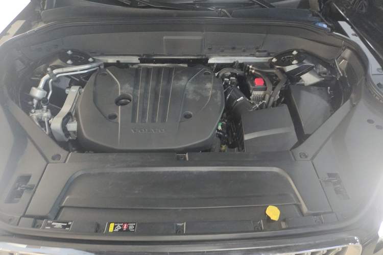 Used Volvo XC90 2021 B5 SmartDrive Luxury Edition 5-seater Engine Bay