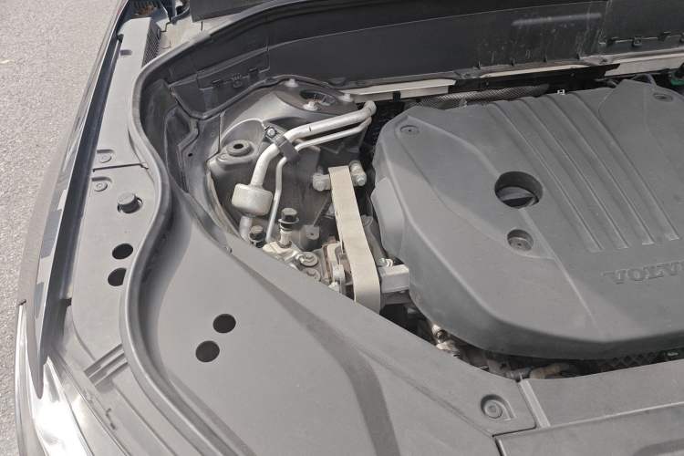 Used Volvo XC90 2021 B5 SmartDrive Luxury Edition 5-seater Engine Bay Right