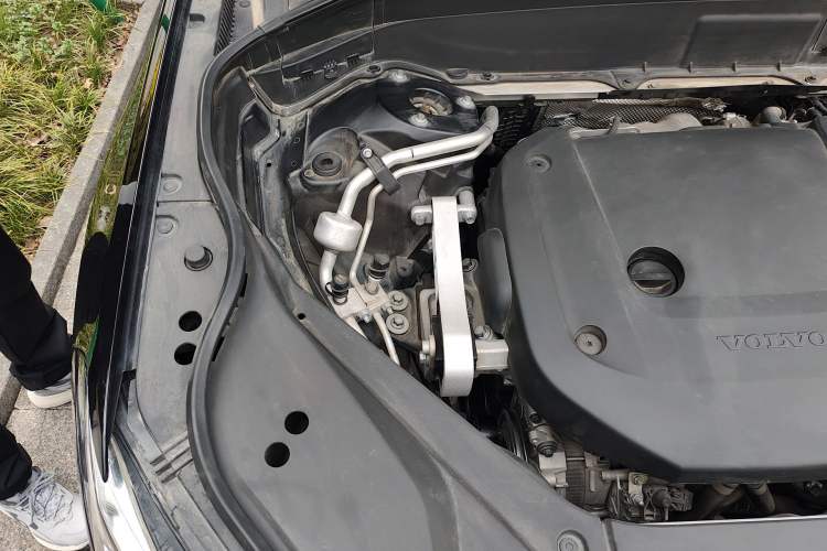 Used Volvo XC90 2021 B6 Zhiyi Luxury Edition 7-Seater Engine Bay Right