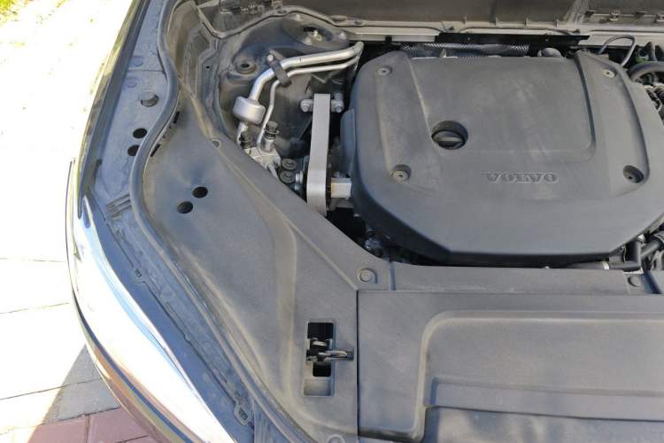 Used Volvo XC90 2021 B6 Luxury Smart Edition 7-Seater Engine Bay Right